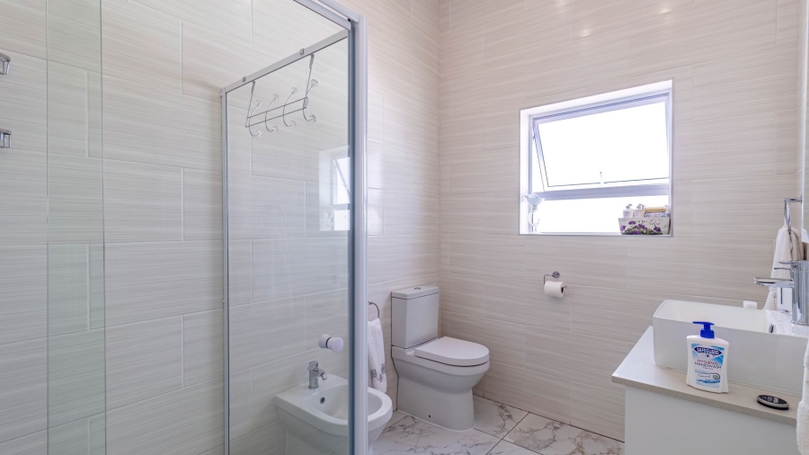 4 Bedroom Property for Sale in Sandy Point Beach Estate Western Cape